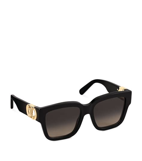 louis vuitton square sunglasses.